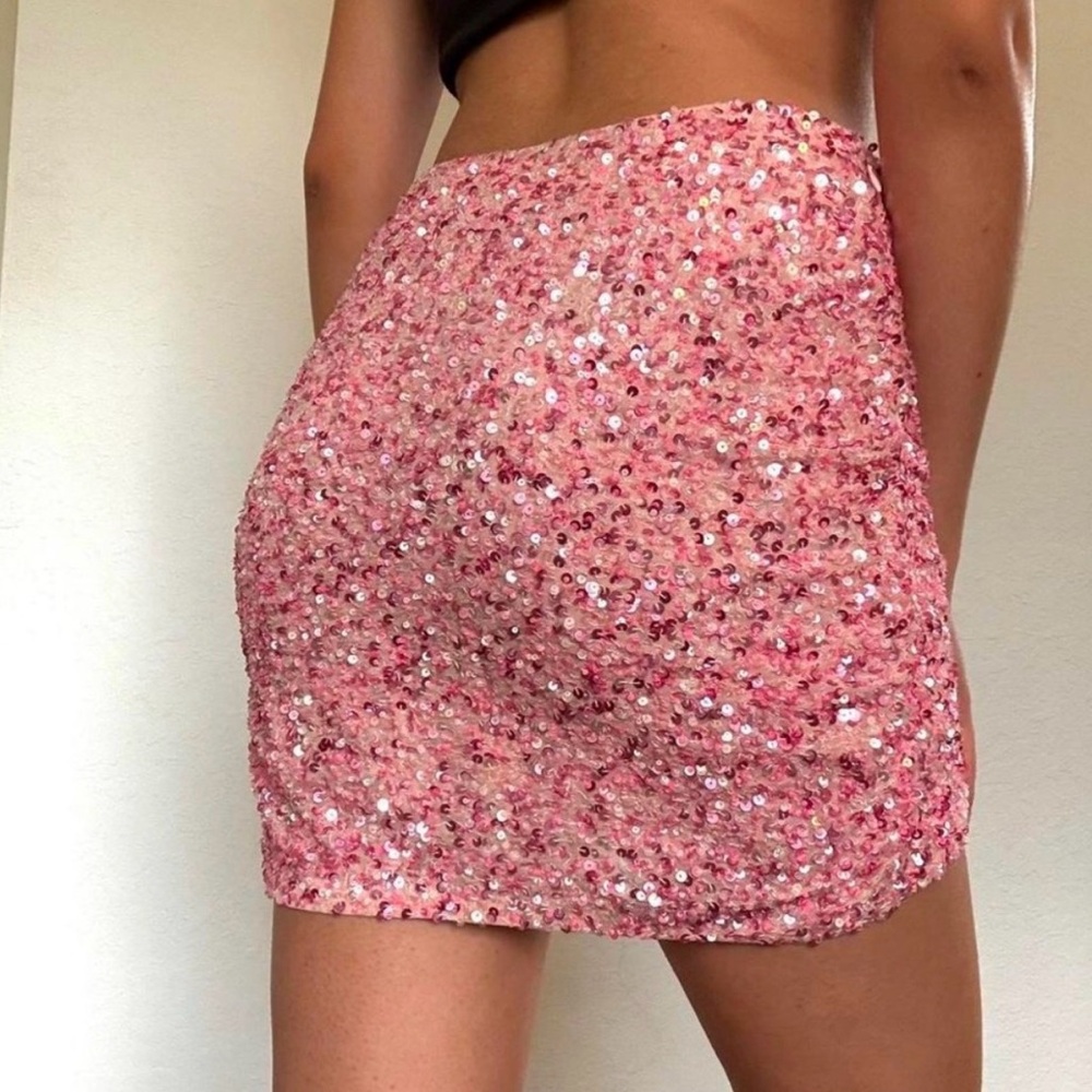 Retrofete Pink Sequin Ruched Mini Skirt - Picture 2 of 7